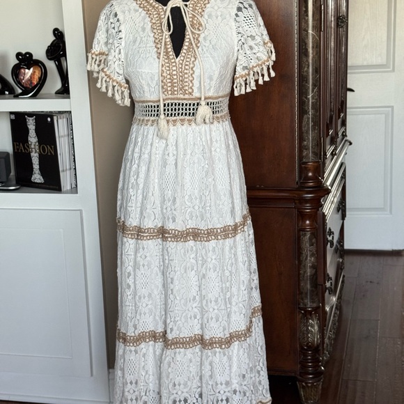Miss‎ J Bohemian Lace Maxi Dress - Picture 9 of 15